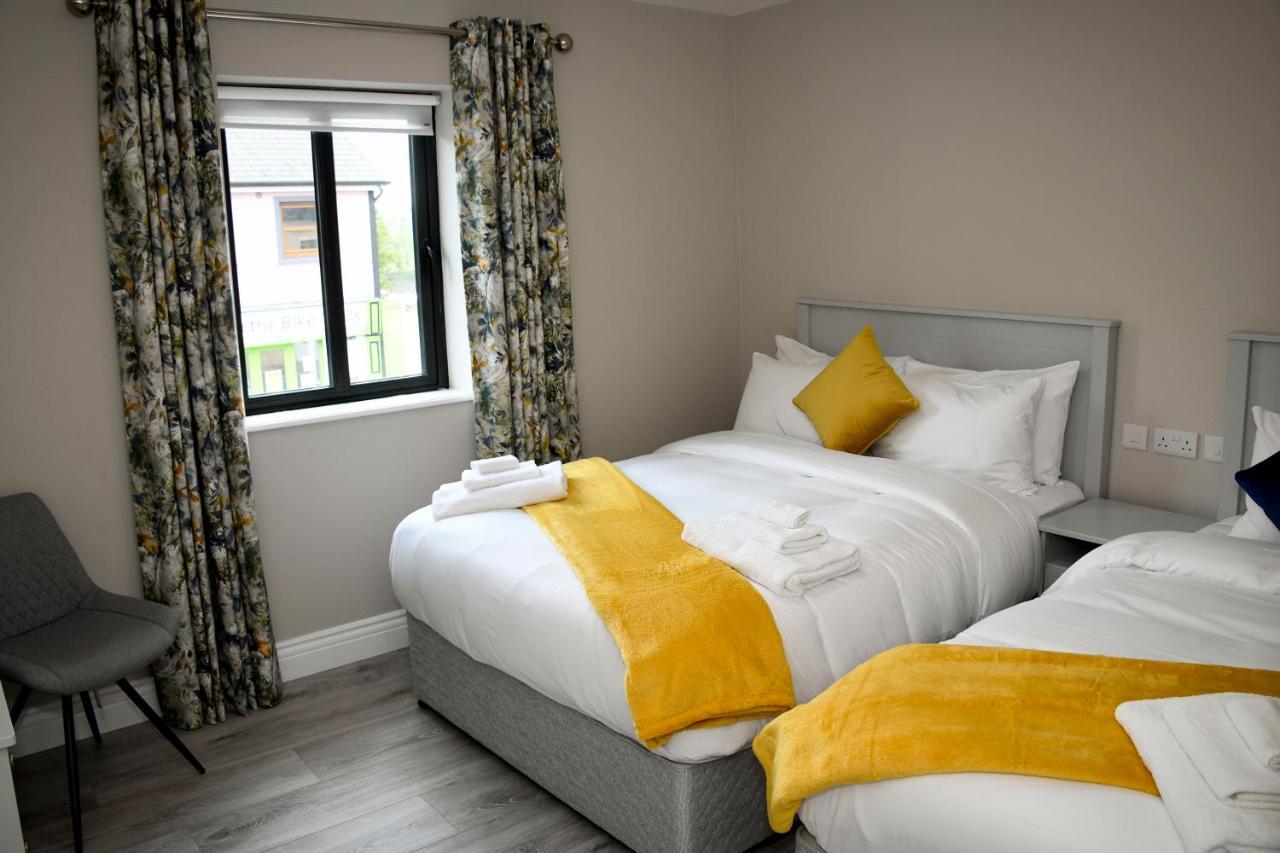 County Leitrim The Leitrim Inn And Blueway Lodge المظهر الخارجي الصورة