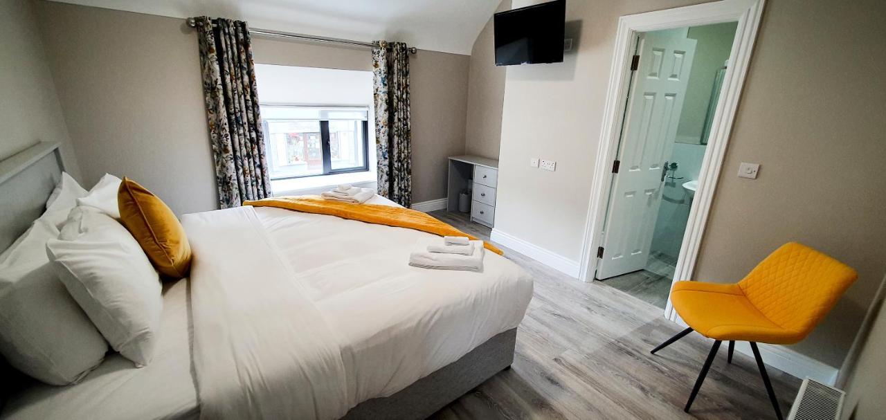 County Leitrim The Leitrim Inn And Blueway Lodge المظهر الخارجي الصورة
