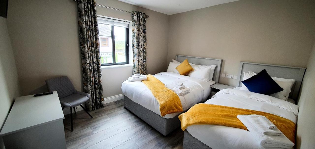 County Leitrim The Leitrim Inn And Blueway Lodge المظهر الخارجي الصورة